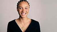 DEBEERS-HOLIDAY-ADWOA-TALISMAN-16-9_JPG.jpg